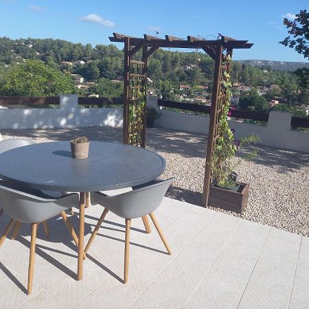 Vue Magnifique, Jardin Et Petit Cocon En Provence Apartment Peypin Exterior foto